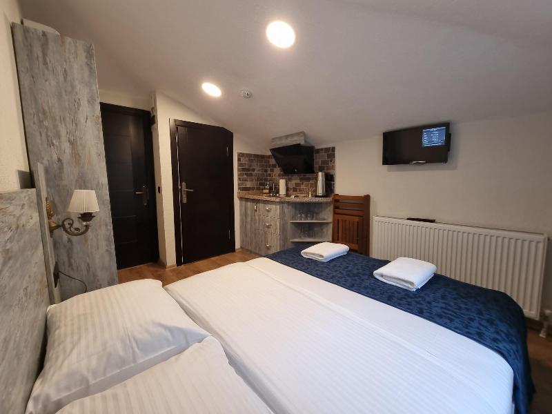 Element Garden Hotel - Oda