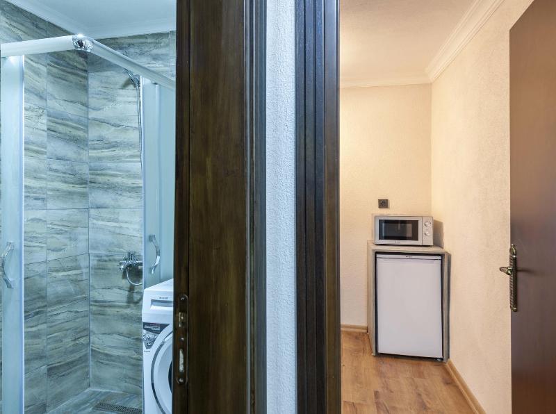 Element Garden Hotel - Oda