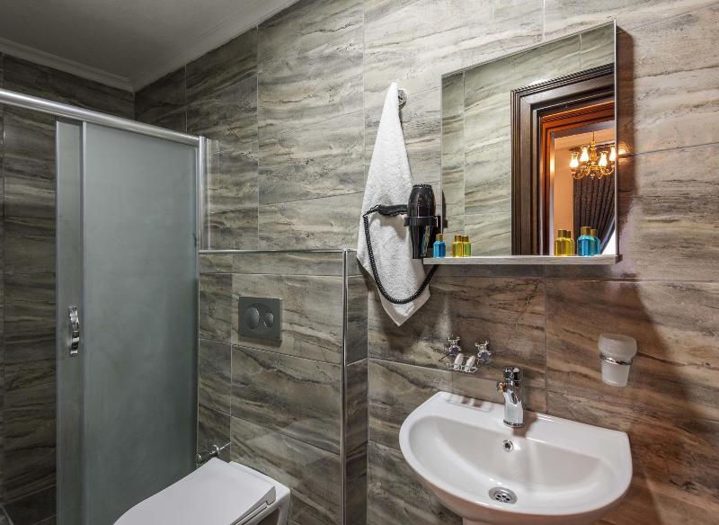 Element Garden Hotel - Oda