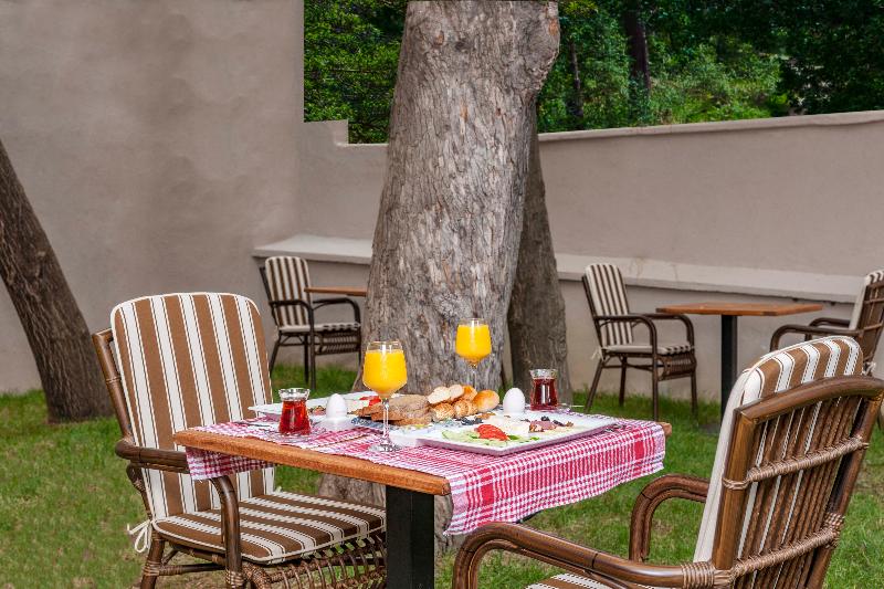 Element Garden Hotel - Restoran
