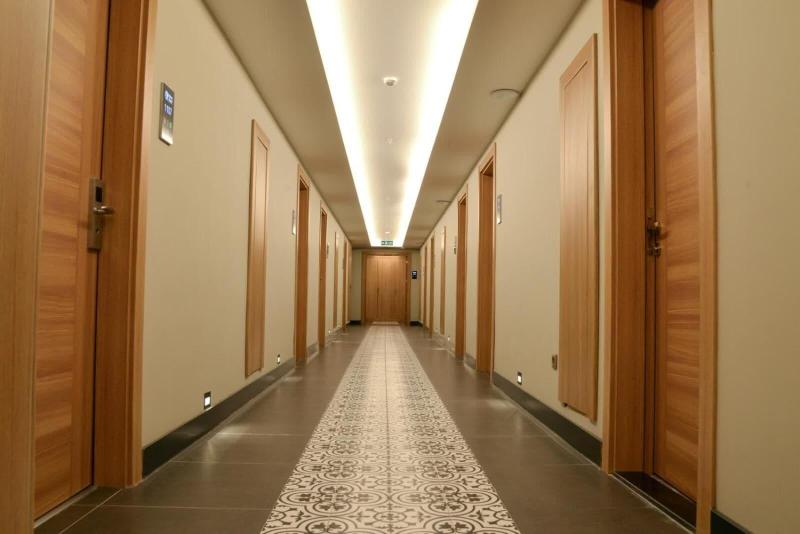 Valens Hotel Downtown - Lobi