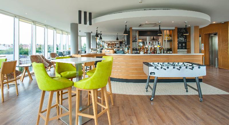 Holiday Inn London - West - Bar