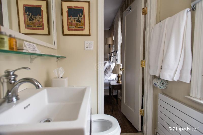 Incentra Village Guest House - Oda
