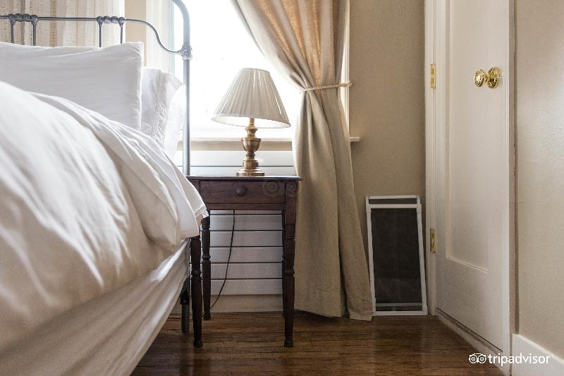 Incentra Village Guest House - Oda