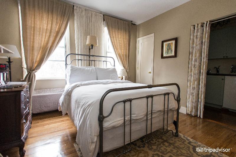 Incentra Village Guest House - Oda