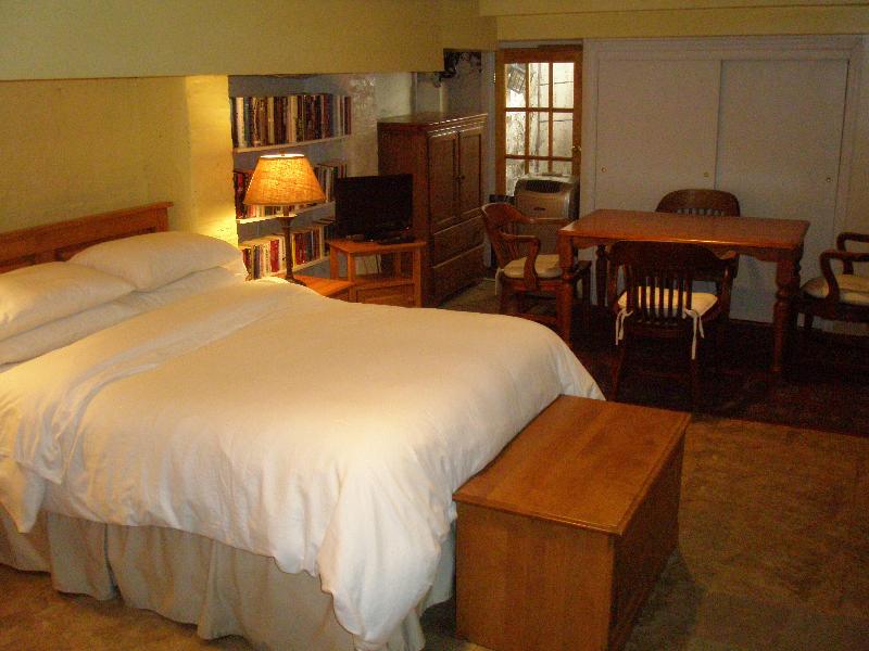 Incentra Village Guest House - Oda