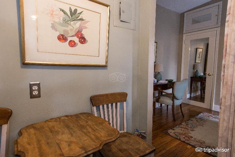 Incentra Village Guest House - Oda
