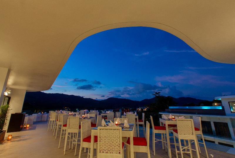 Utopia Naiharn - Restoran