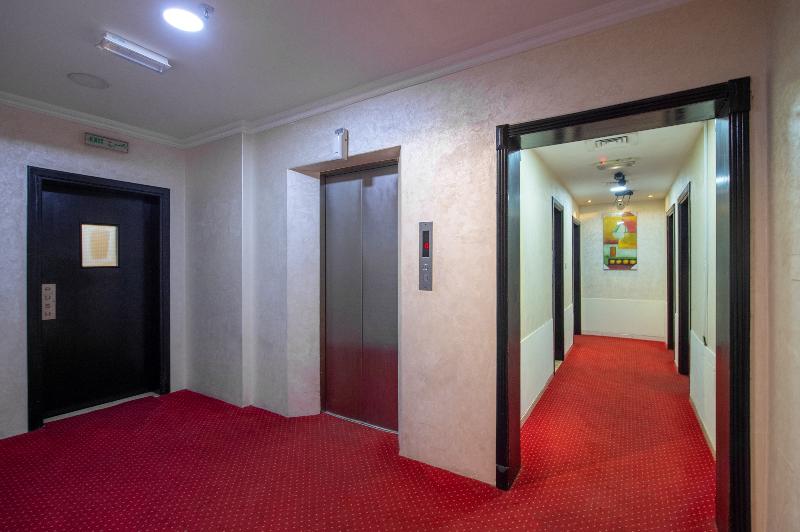 OYO 194 Mermaid Beach Hotel - Lobi