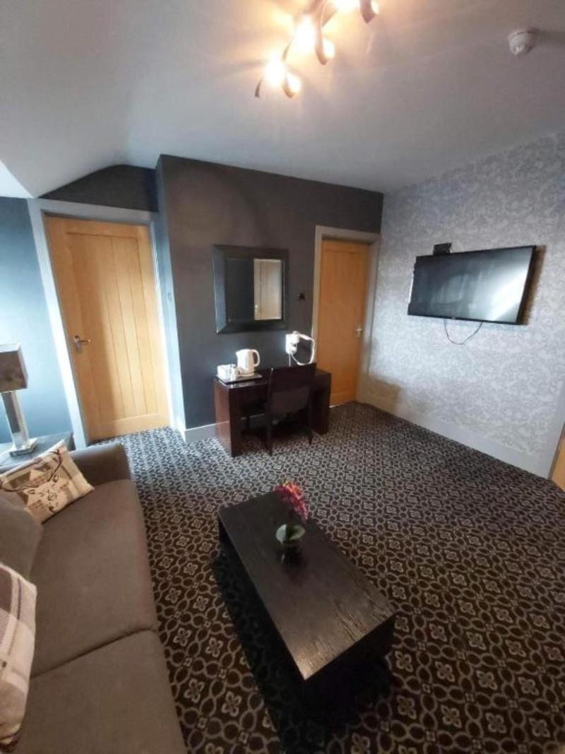 OYO Ivy Hotel - Oda