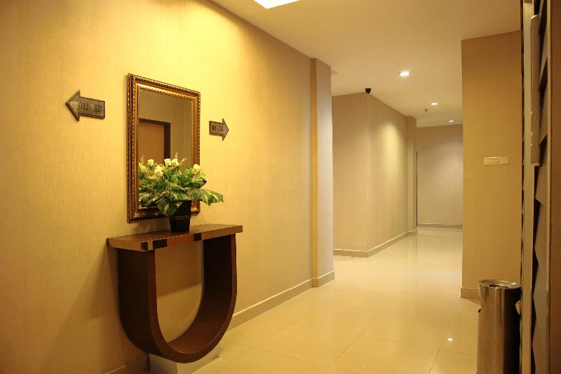 Hotel Bumi Malaya by ZUZU - Lobi