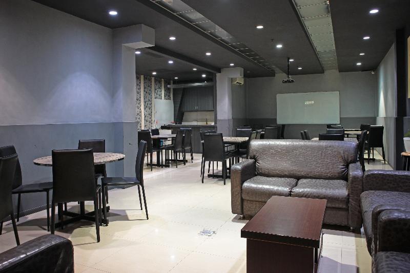 Hotel Bumi Malaya by ZUZU - Lobi