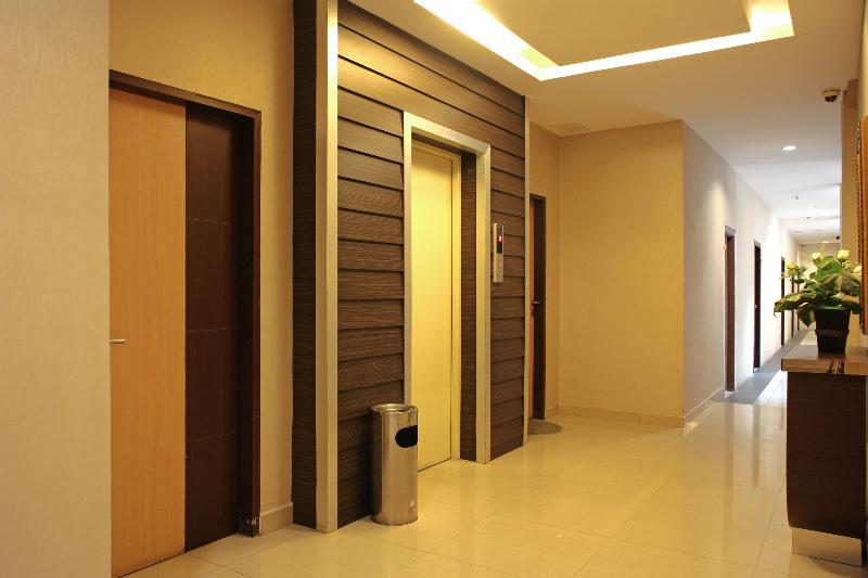 Hotel Bumi Malaya by ZUZU - Lobi