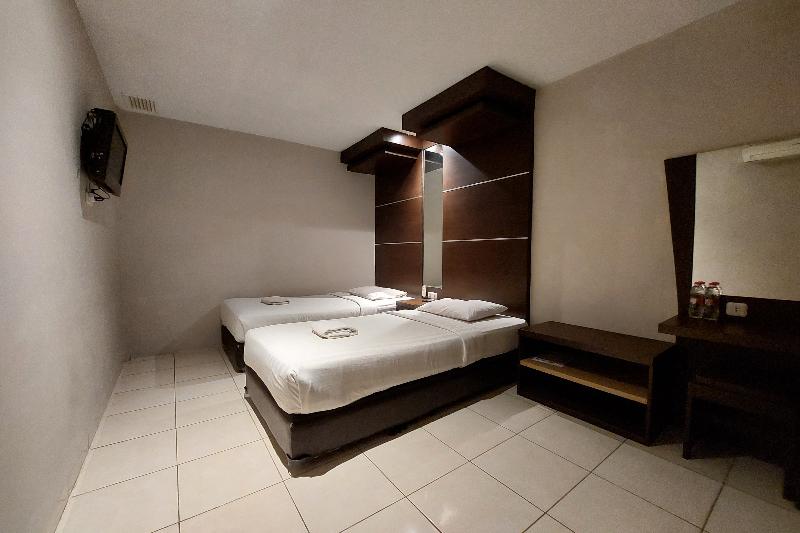 Hotel Bumi Malaya by ZUZU - Oda