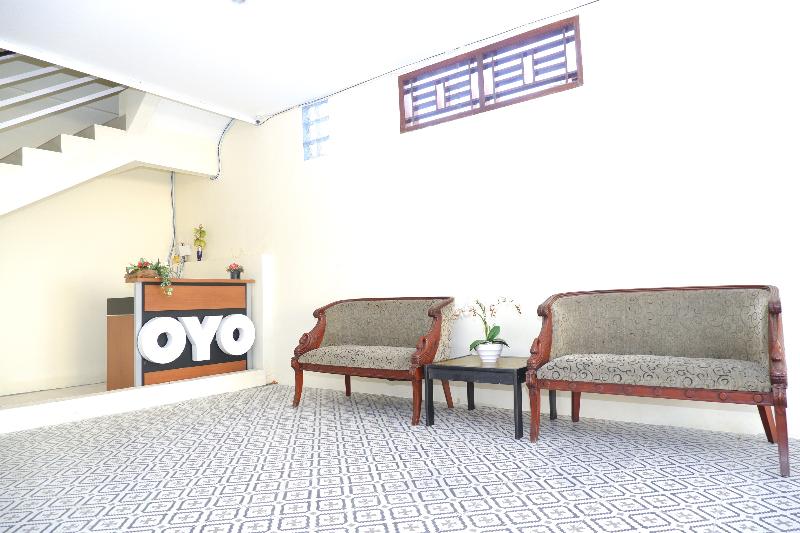 Ayuning Guesthouse - Lobi