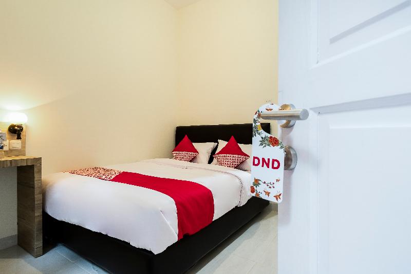 Super OYO 873 Kamani Homestay Syariah - Oda