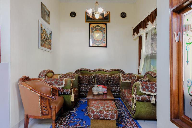 930 Griya Imafa - Lobi