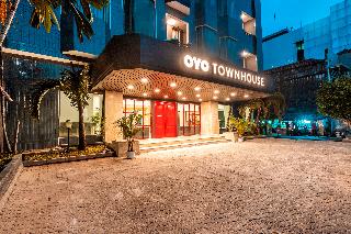 Super OYO Townhouse 2 Hotel Gunung Sahari fotoÄŸrafÄ±