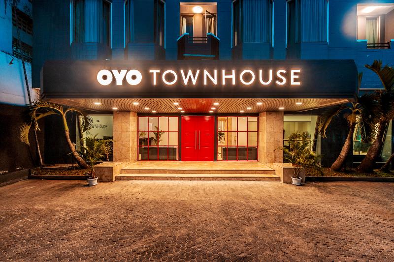 Super OYO Townhouse 2 Hotel Gunung Sahari - Genel