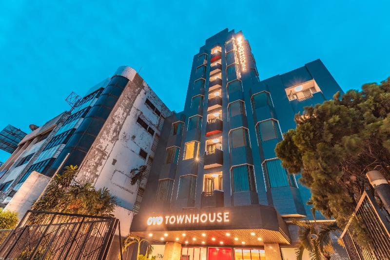 Super OYO Townhouse 2 Hotel Gunung Sahari - Genel