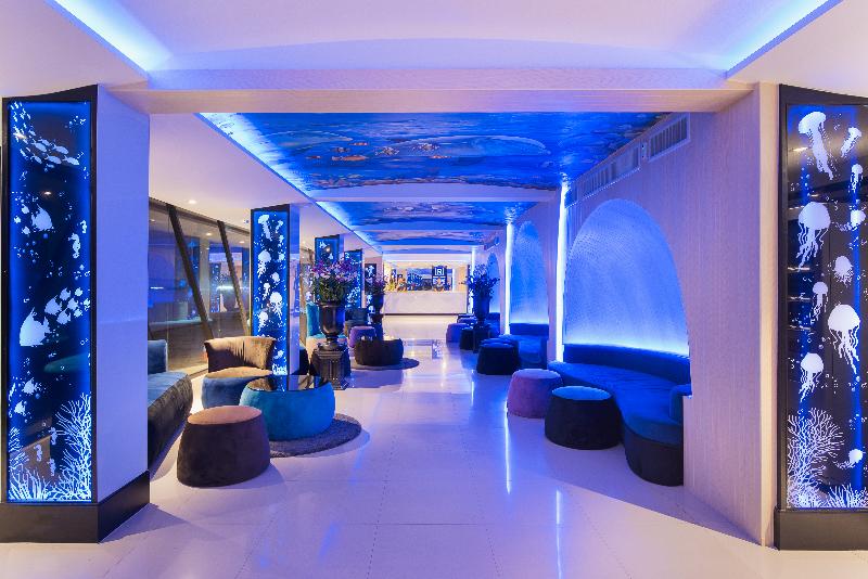 Rodina Beach Hotel - Lobi