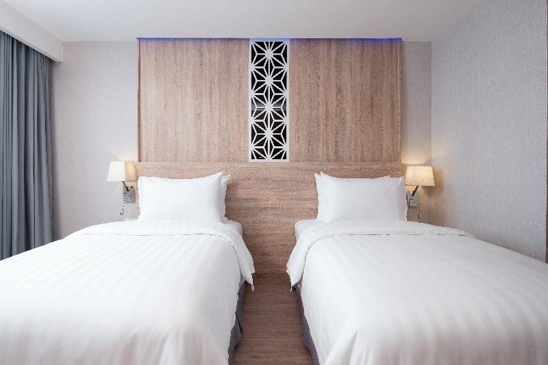 Rodina Beach Hotel - Oda