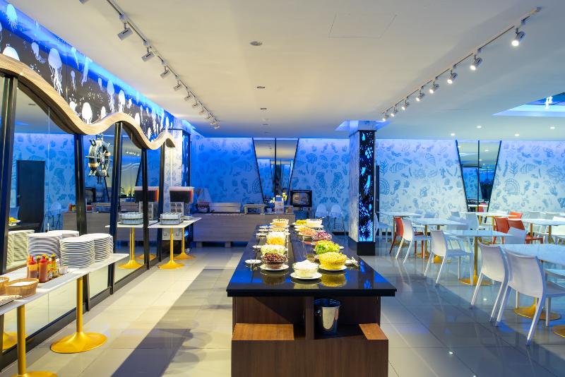 Rodina Beach Hotel - Restoran