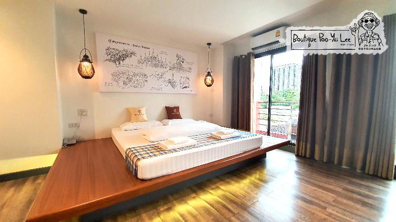 Boutique Poo-Yai Lee @BP Place - Oda