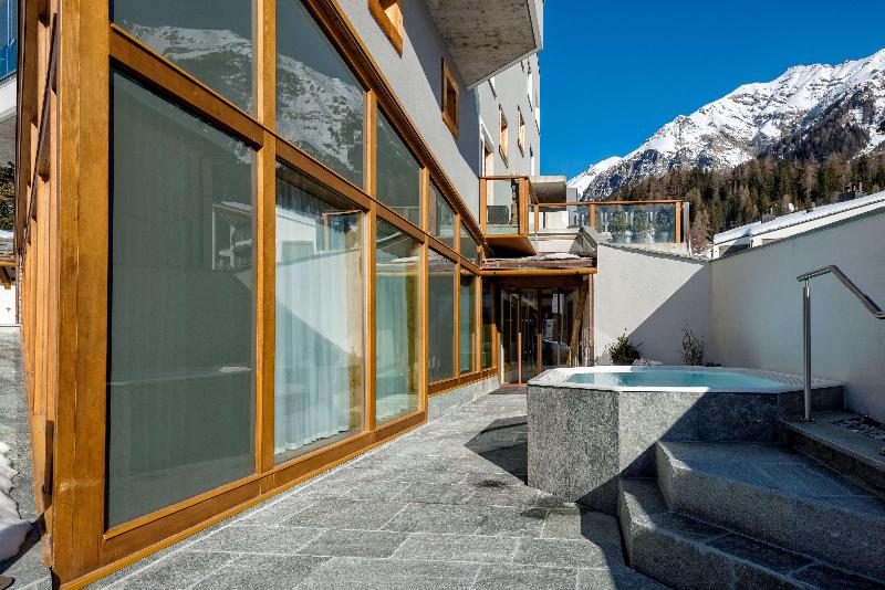TOP Hotel Sarain Active Mountain Resort - Havuz