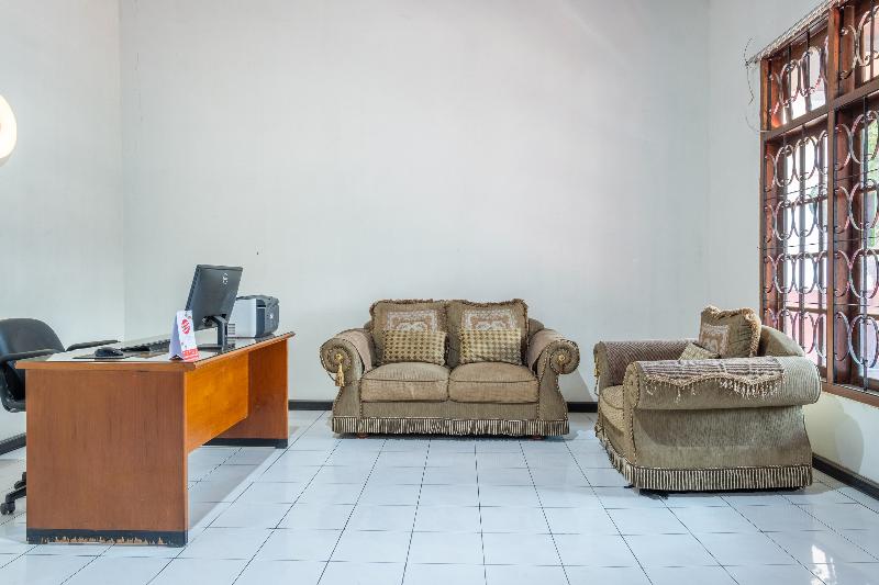 OYO 1032 Rahayu Residence Syariah - Genel