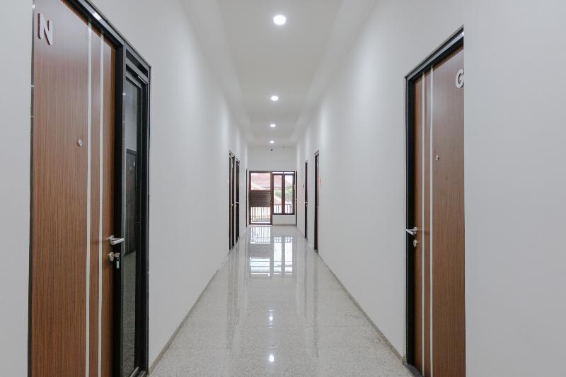 OYO 1038 Embun Pagi Syariah Residence - Lobi