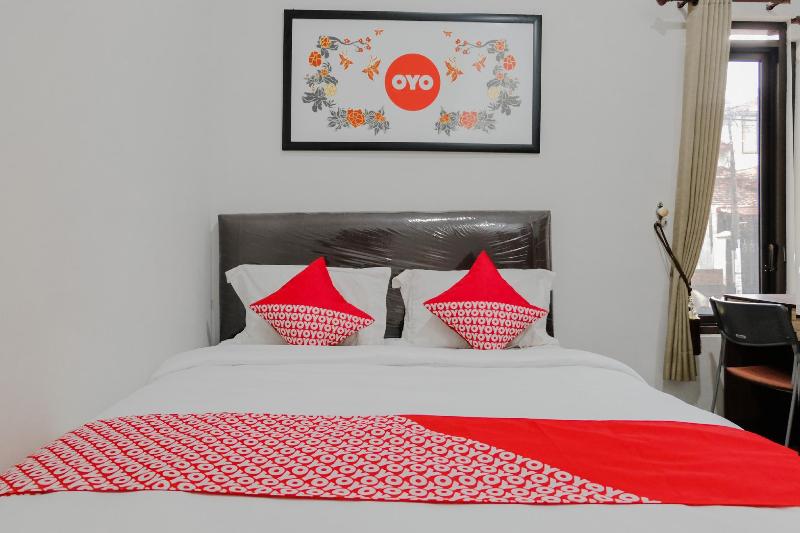 OYO 1038 Embun Pagi Syariah Residence - Oda