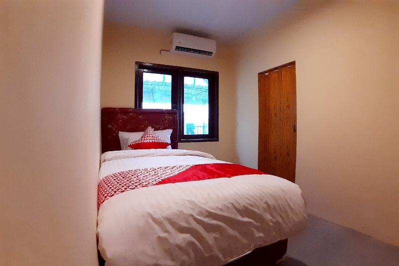 OYO 1053 Angelyn Home Stay - Oda