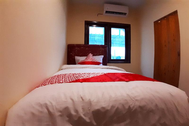 OYO 1053 Angelyn Home Stay - Oda