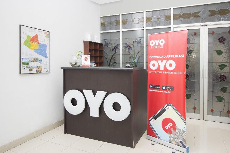 OYO 1061 Aliya Homestay - Lobi