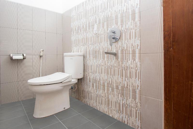 OYO 1061 Aliya Homestay - Oda
