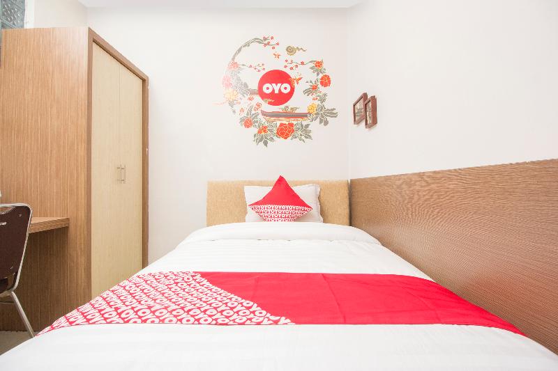 OYO 1061 Aliya Homestay - Oda