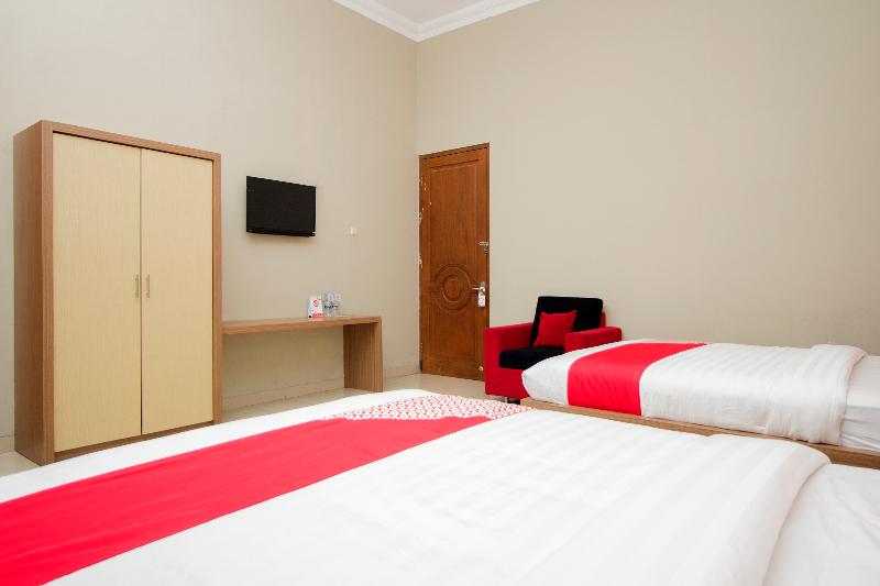 OYO 1061 Aliya Homestay - Oda