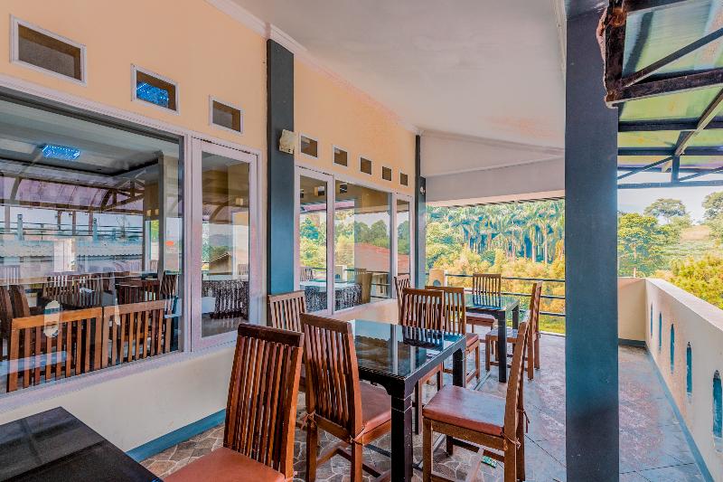 1131 Gunung Geulis Village - Restoran