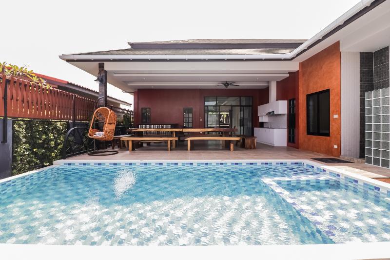 119 Baan Noppadol Hua Hin Loft - Havuz