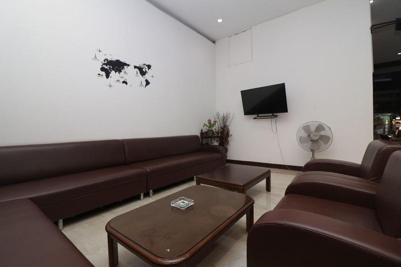 OYO 128 Kkinn South Pattaya Hotel - Lobi