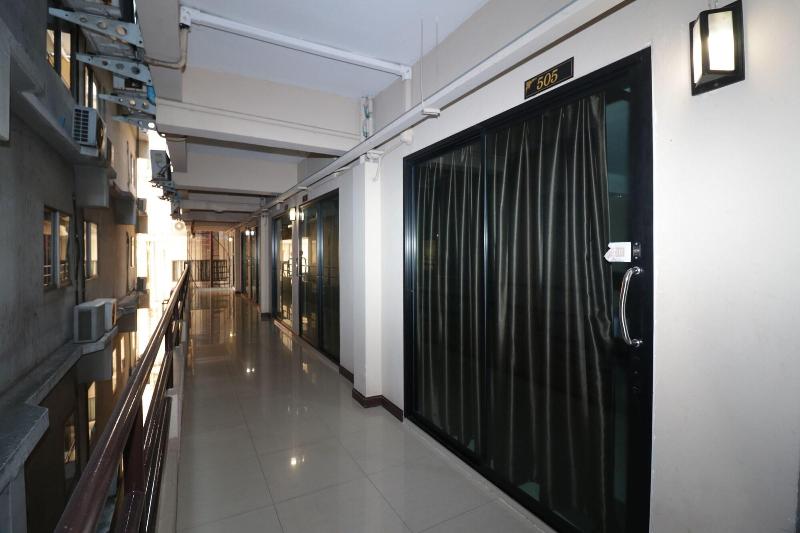 OYO 128 Kkinn South Pattaya Hotel - Lobi