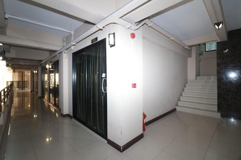OYO 128 Kkinn South Pattaya Hotel - Lobi