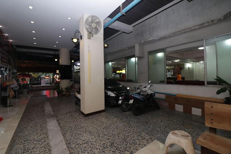 OYO 128 Kkinn South Pattaya Hotel - Genel