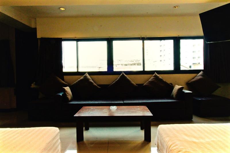 OYO 128 Kkinn South Pattaya Hotel - Oda