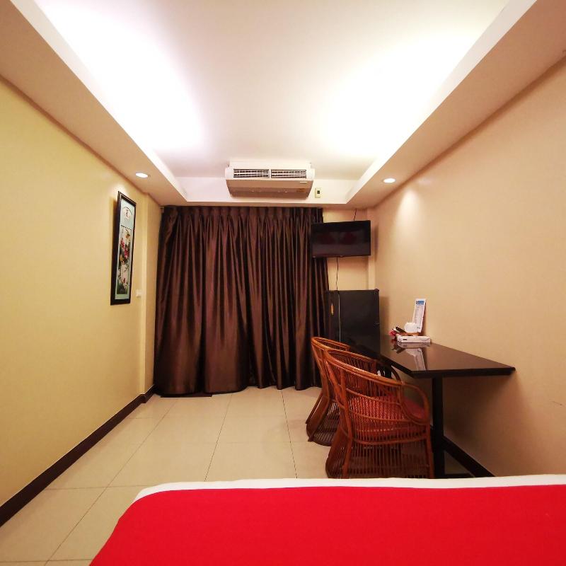 OYO 128 Kkinn South Pattaya Hotel - Oda