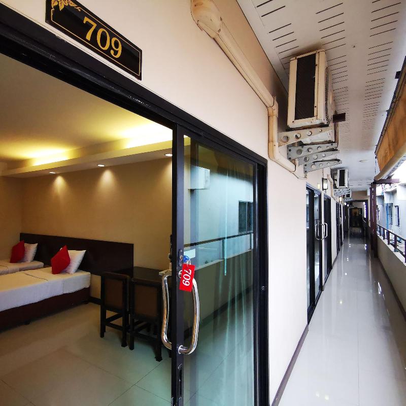 OYO 128 Kkinn South Pattaya Hotel - Oda