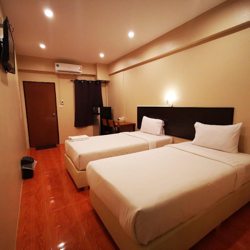 OYO 128 Kkinn South Pattaya Hotel - Oda