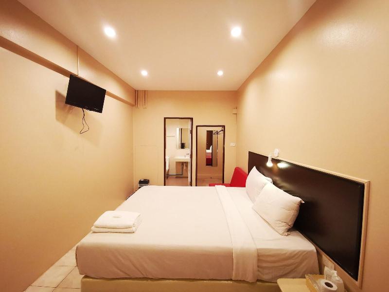 OYO 128 Kkinn South Pattaya Hotel - Oda