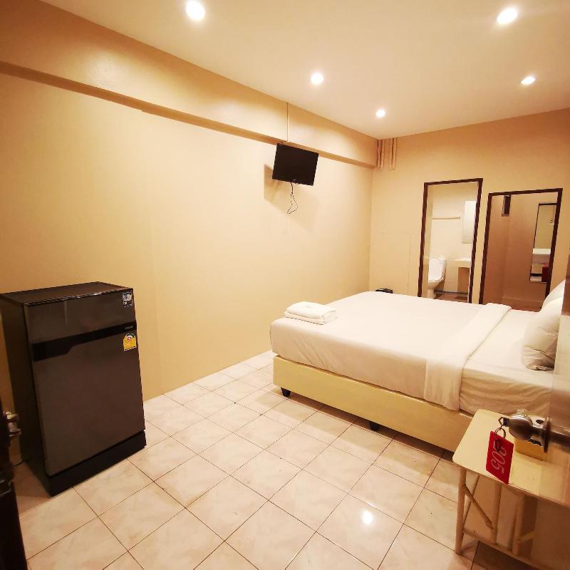 OYO 128 Kkinn South Pattaya Hotel - Oda